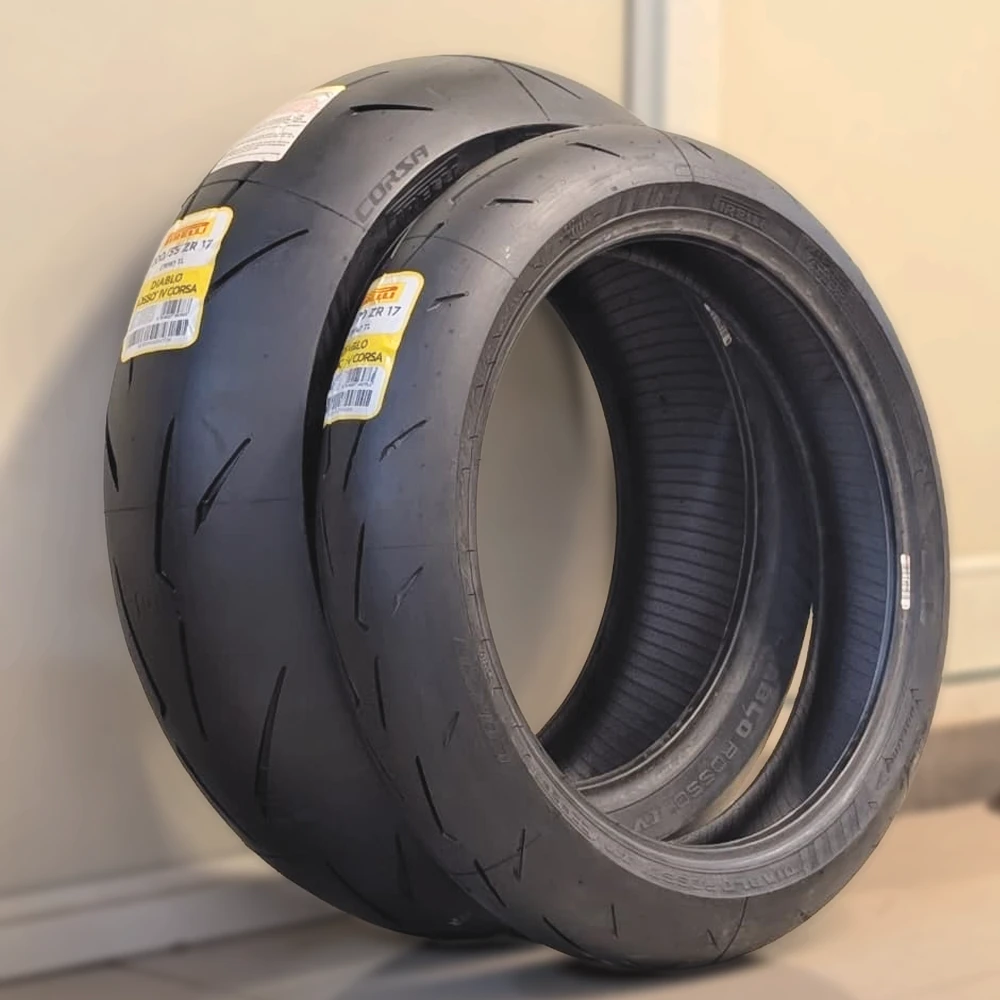 Pirelli Diablo Rosso IV Corsa 120/70 ZR17 M/C (58W) TL Front Tyre image 3