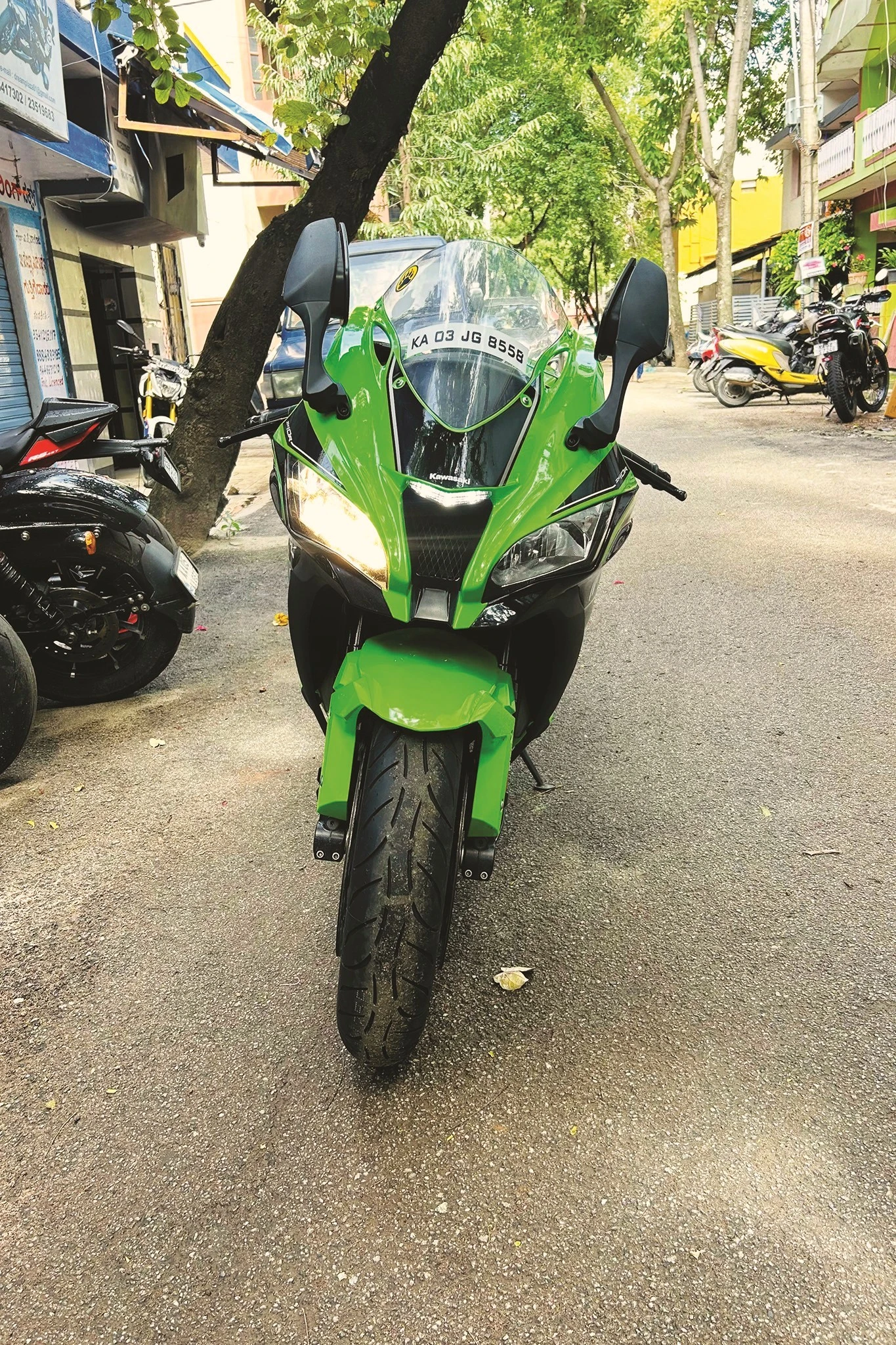 Front tyre of Kawasaki Ninja ZX-10R fitment 1