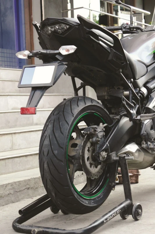  Rear tyre fitment on Kawasaki Versys 650 fitment 1
