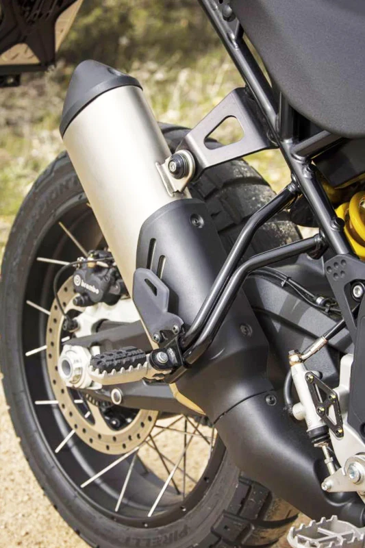 Front tyre of Ducati DesertX fitment 2