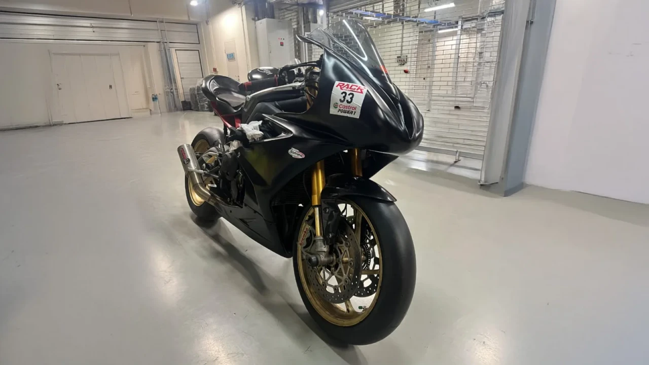Triumph Daytona 675