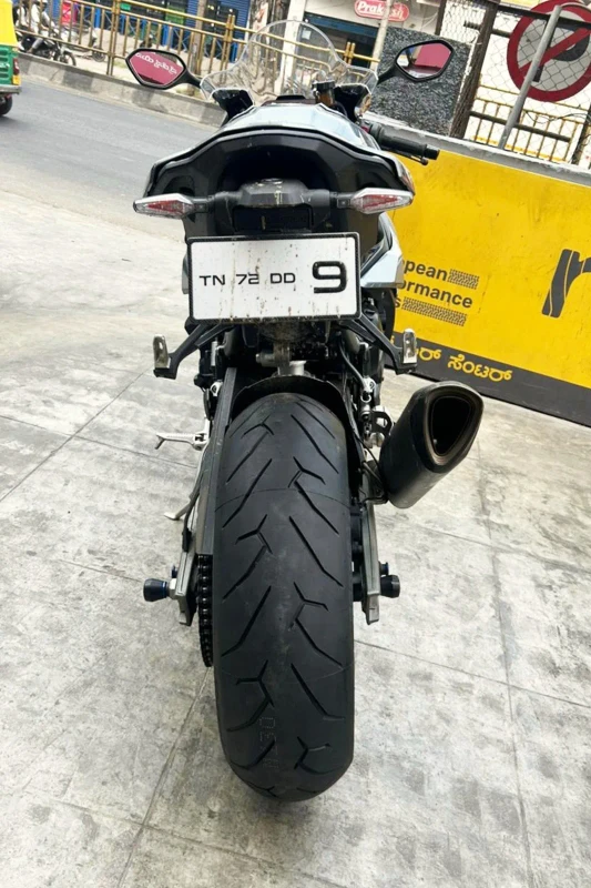 Pirelli Diablo Rosso II fitment 1