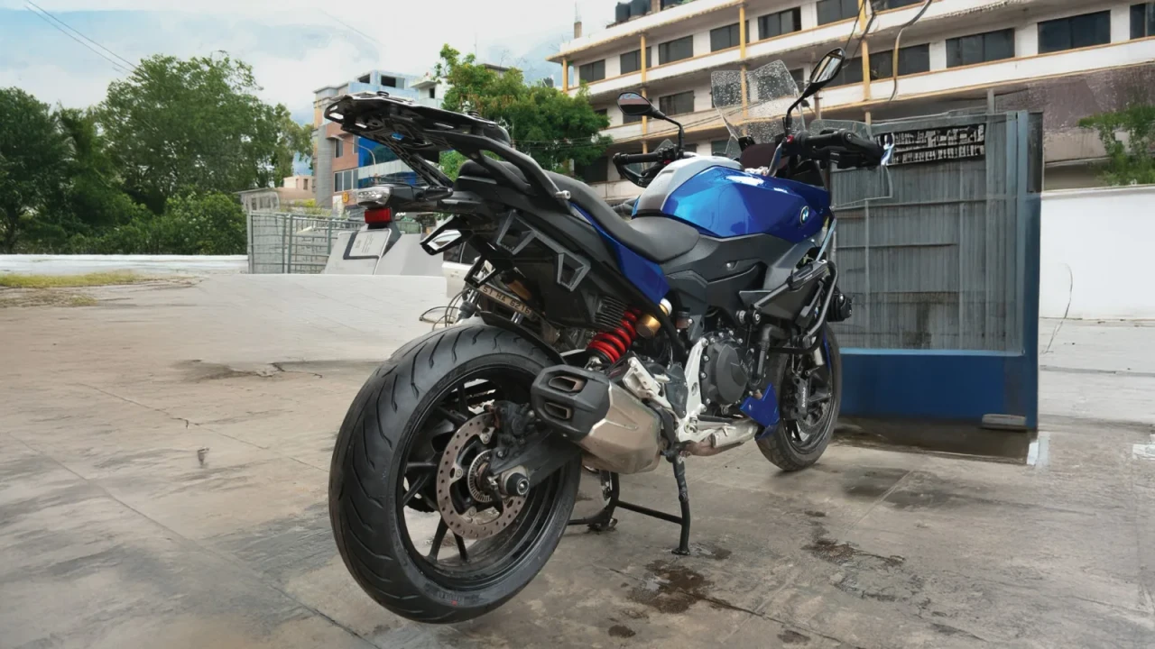BMW F 900 XR