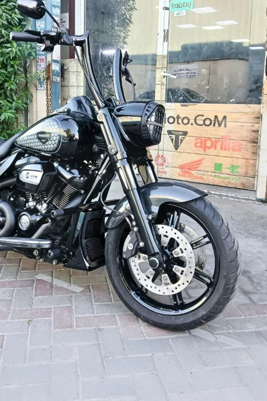 Harley-Davidson Road King touring tyres fitment 4