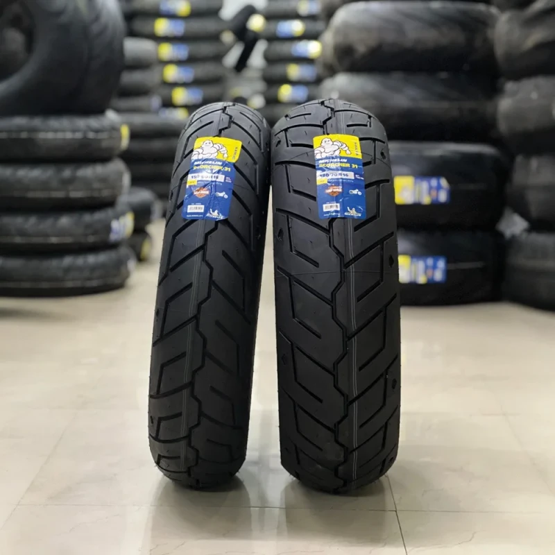 Michelin Scorcher 31 130/80 B17 65H Front Tyre image 4