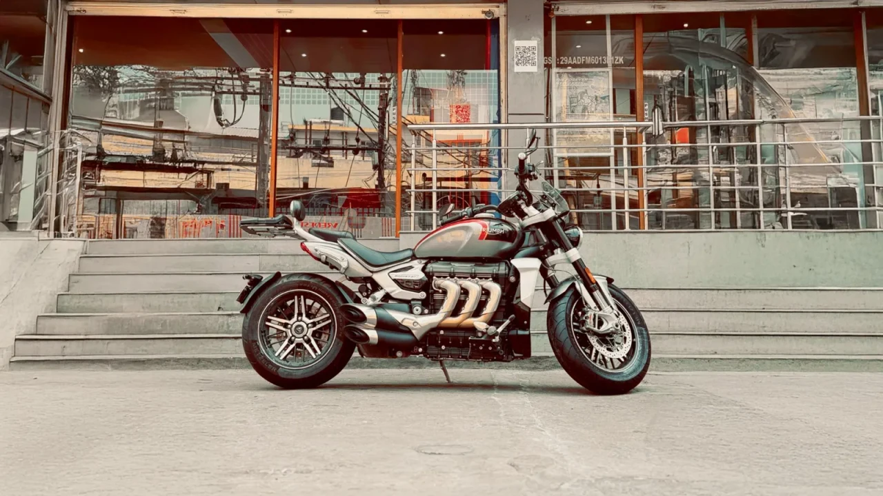 Triumph Rocket 3