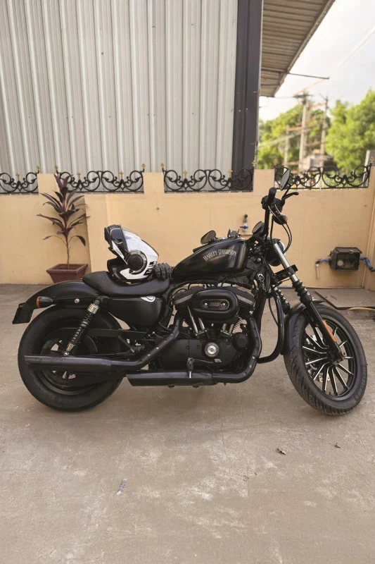 Rear tyre fitment on Harley-Davidson Iron 883 fitment 3