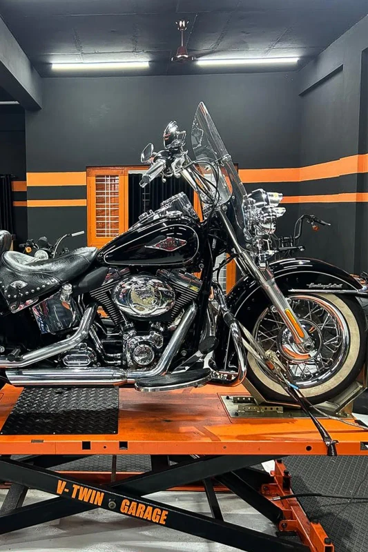 Rear tyre fitment on Harley-Davidson Heritage Classic fitment 3