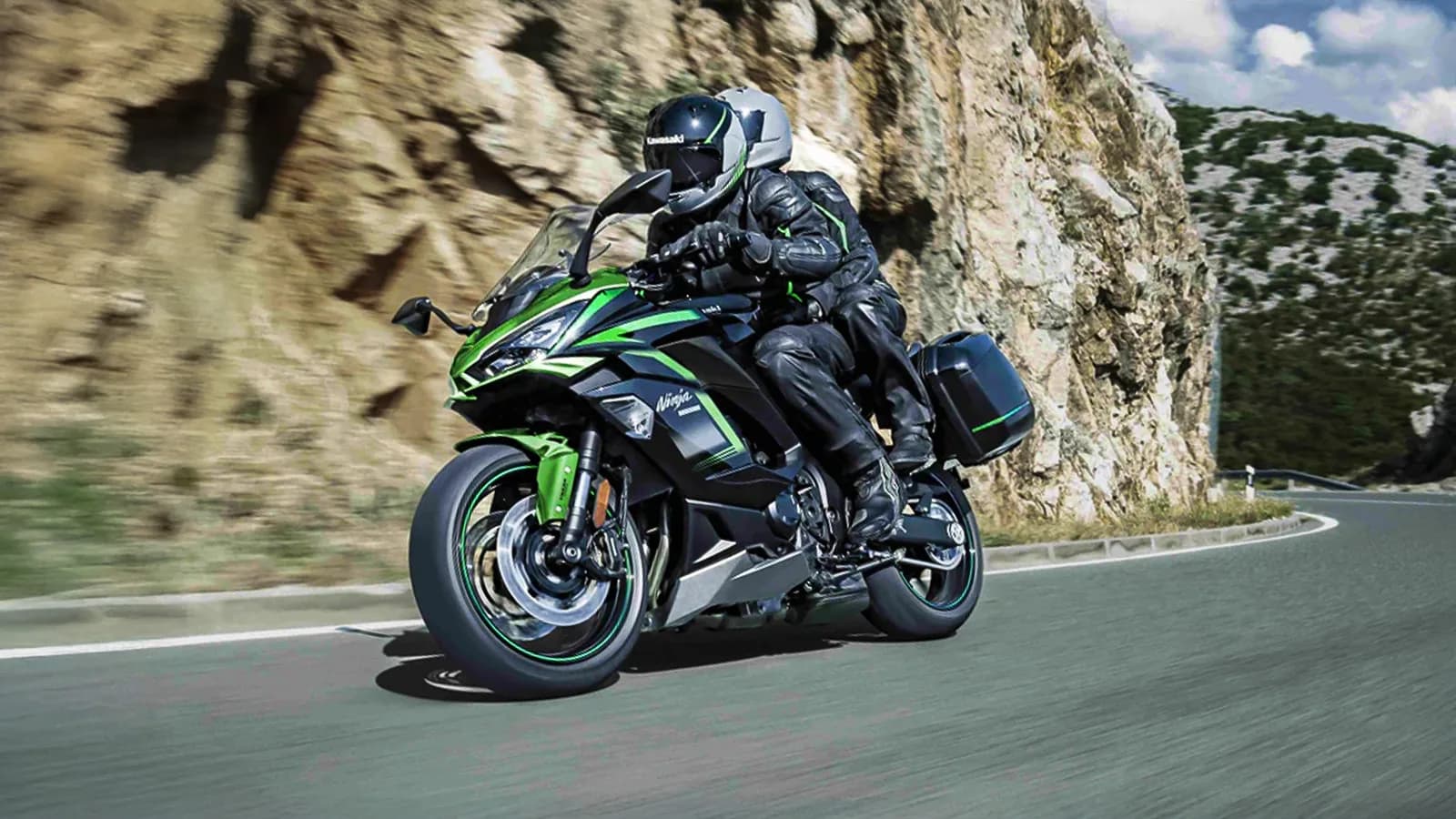 Best Tyres for Kawasaki Ninja 1000 - Michelin Road 6