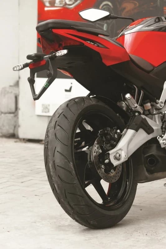 Metzeler Sportec M7 RR fitment 3