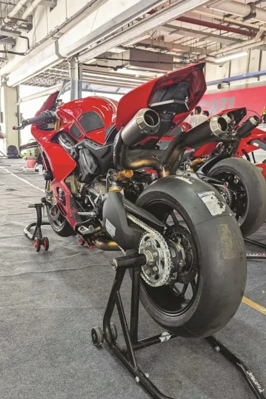 Metzeler Racetec TD Slick fitment 3