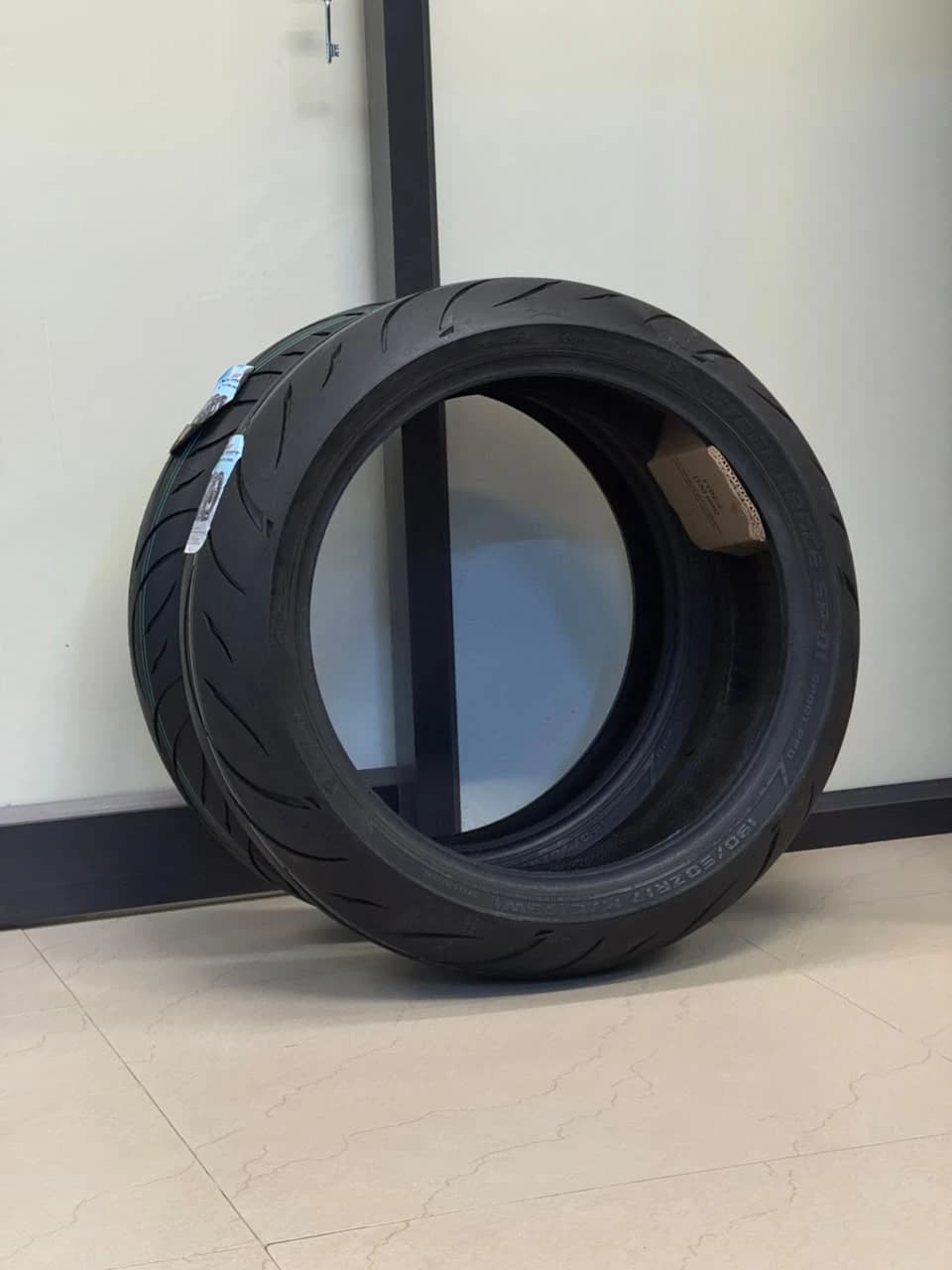 MRF Steel Brace SP 01 190/55 ZR17 M/C 75W TL Rear Tyre