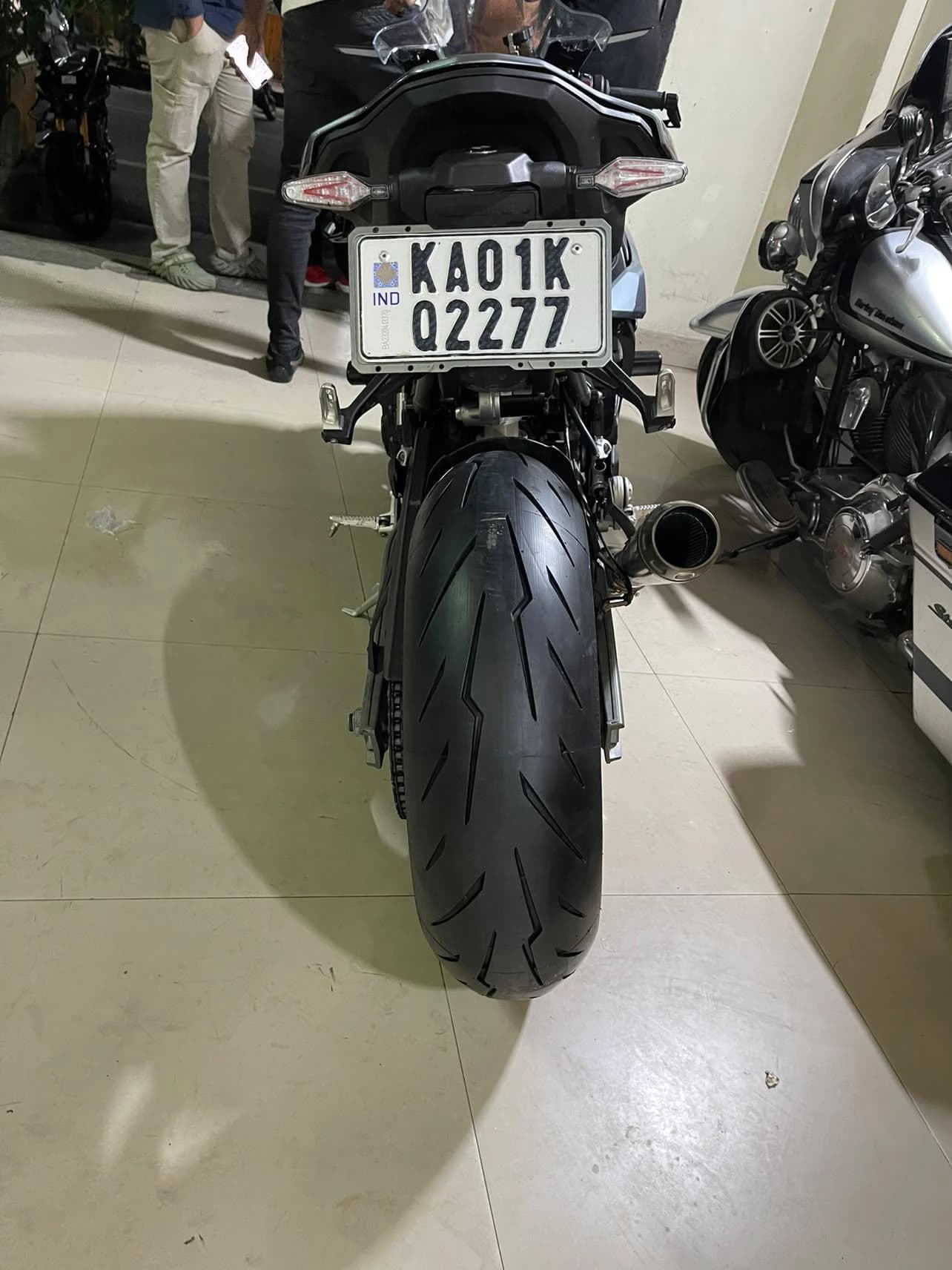 Pirelli Diablo Rosso IV real world fitment 5