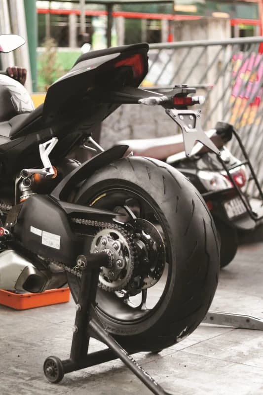 Pirelli Diablo Rosso IV real world fitment 3