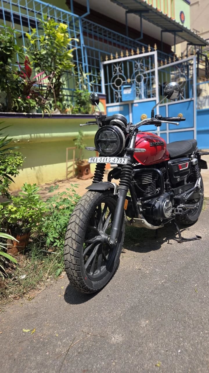 EUROGRIP TRAILHOUND SCR 100/90-19 front tyre on Honda CB350RS