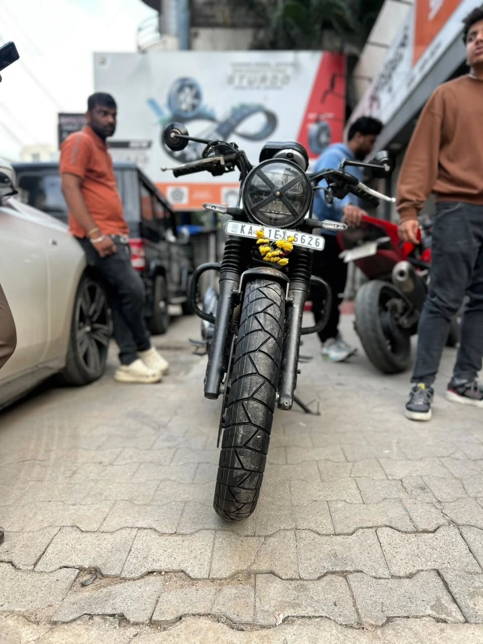 Honda CB350 RS with MRF Zapper Kurve 100/90-19 front motorcycle tyre