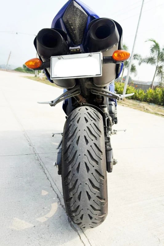 Front tyre of Yamaha YZF-R1