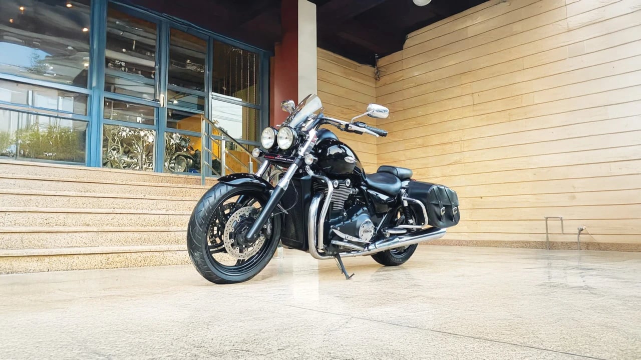Triumph Thunderbird Storm
