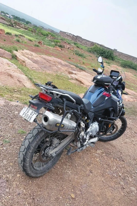 BMW F 850 GS front tyre fitment 2