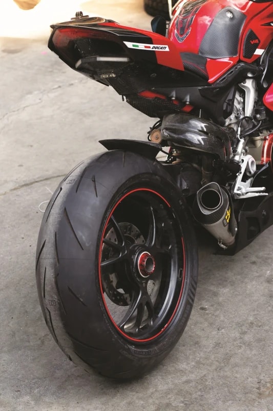 Ducati Panigale V4 performance motorcycle fitment 4