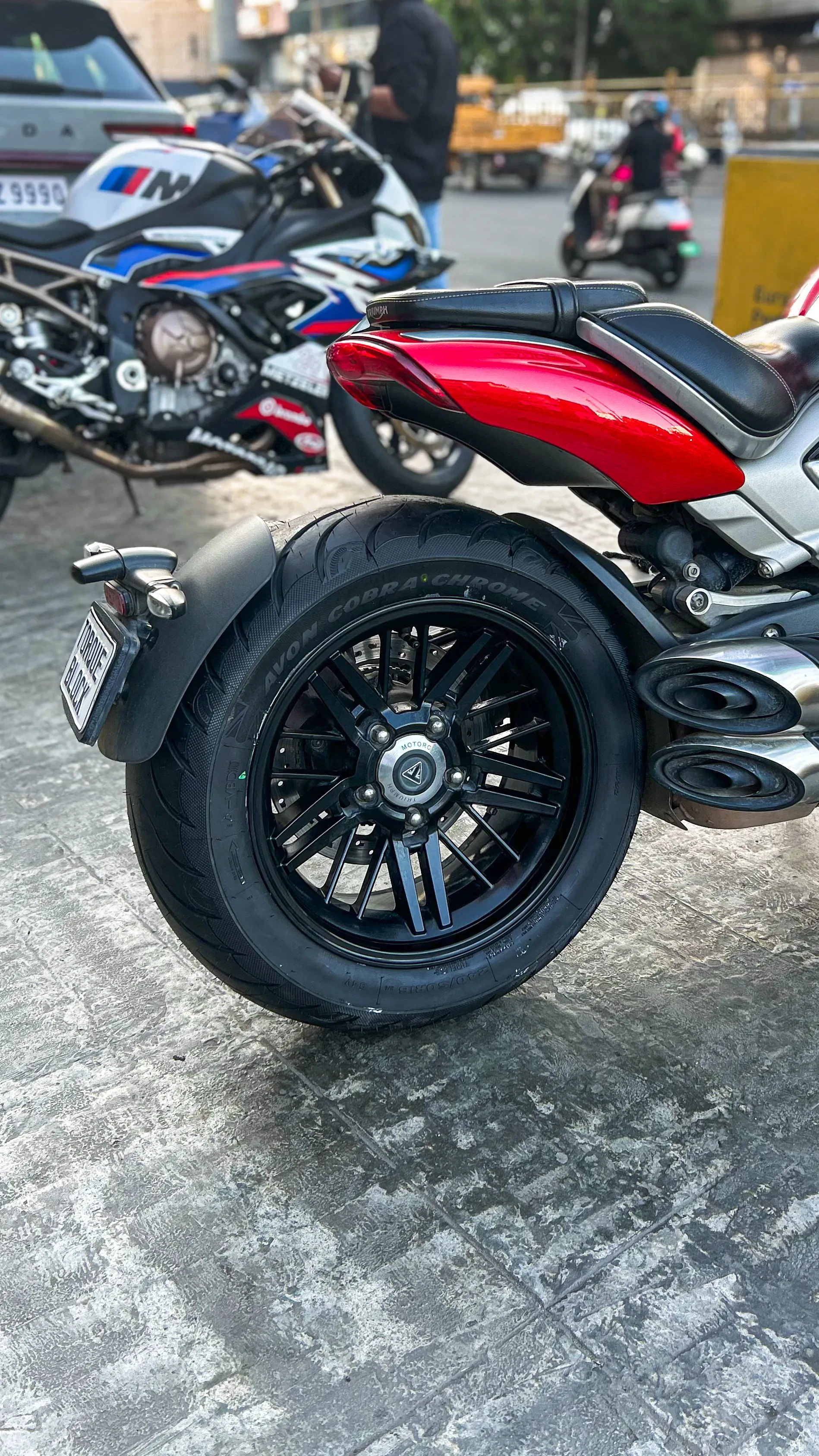 Avon Cobra Chrome fitment 4
