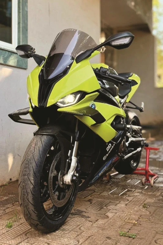 Kawasaki Z900 gets the Michelin Power 6 fitment 3
