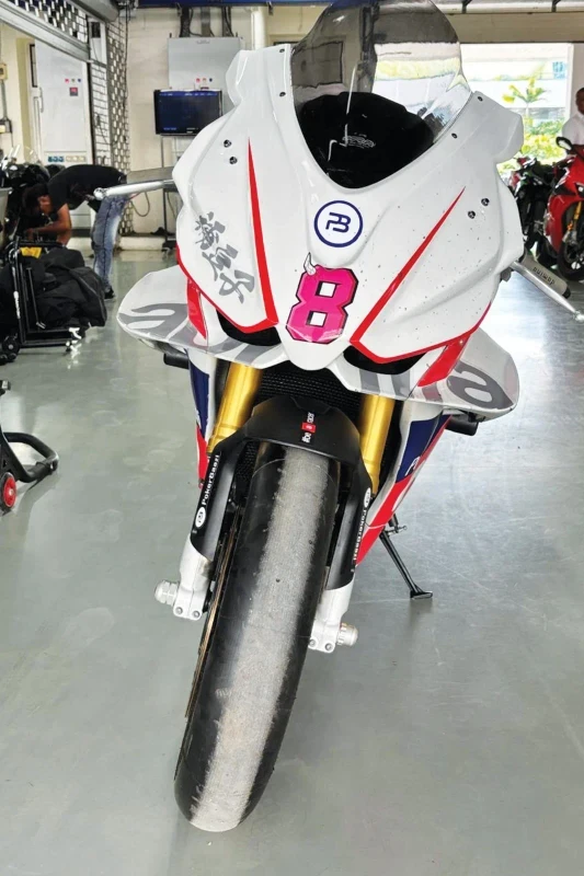 Pirelli Diablo Superbike SC3 fitment 3
