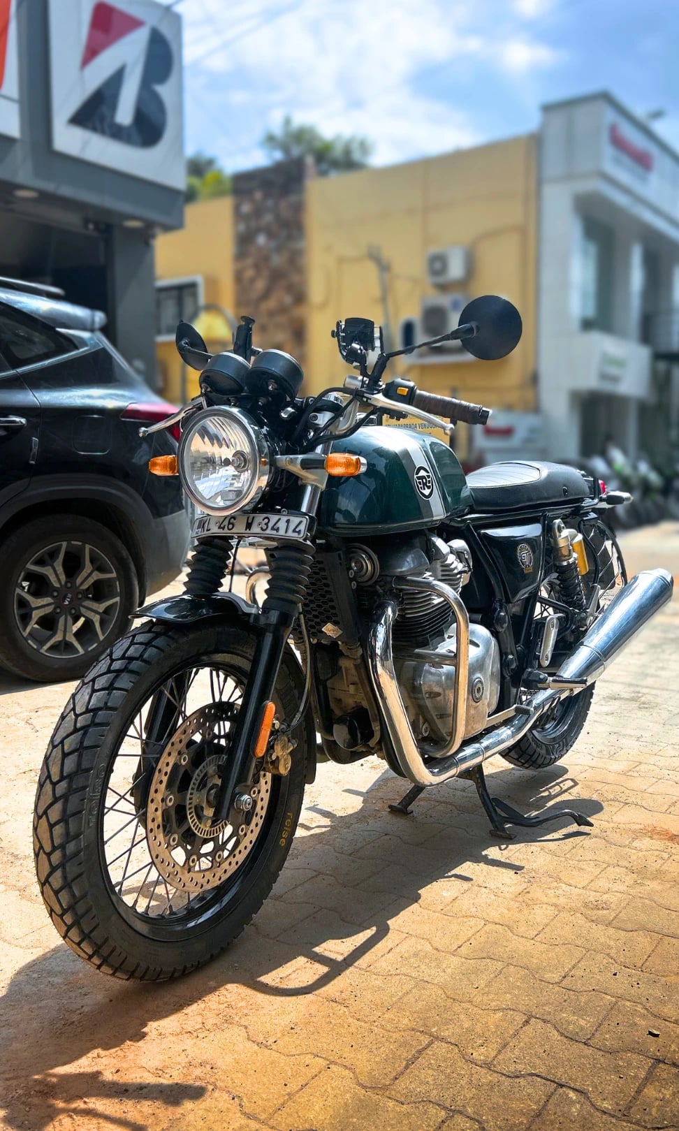 Reise TourR Front Tyre Fitted on Classic 350 Reise TourR 100/90-19 57H Front TL fitted on Royal Enfield Classic 350