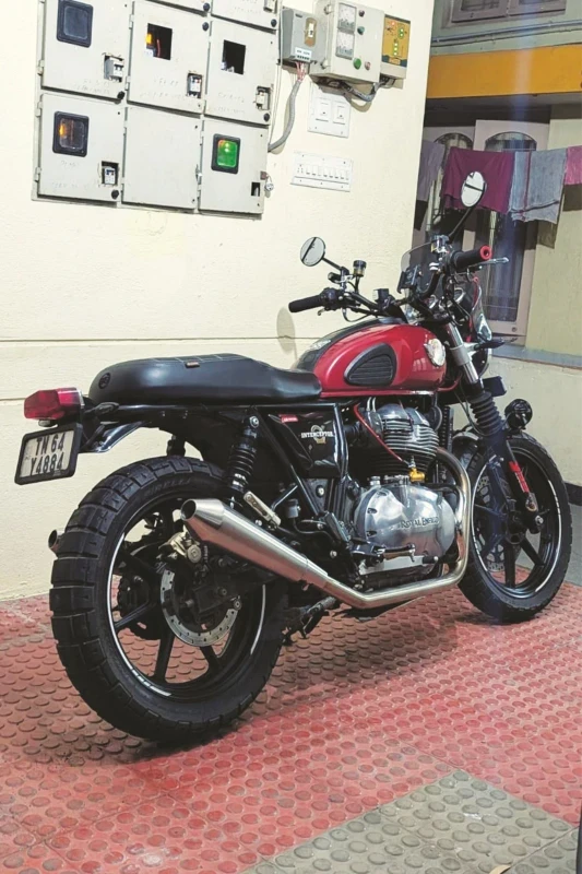 Royal Enfield Interceptor with Pirelli Scorpion Rally STR fitment 4