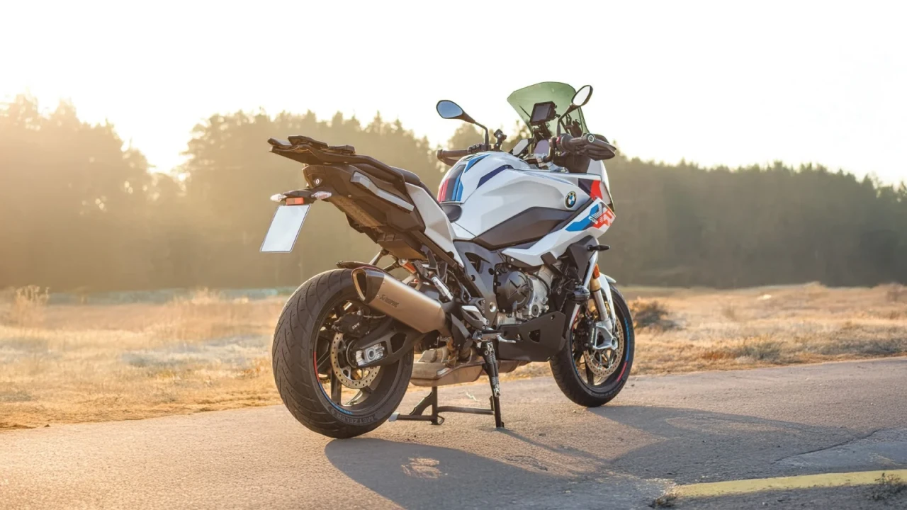 BMW M 1000 XR