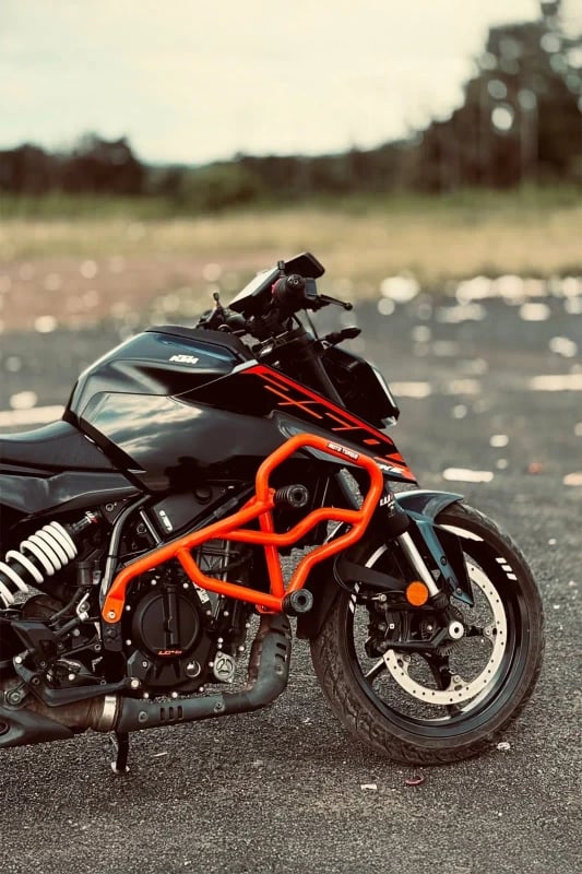 KTM 250 Duke fitted with performance tyres fitment 1