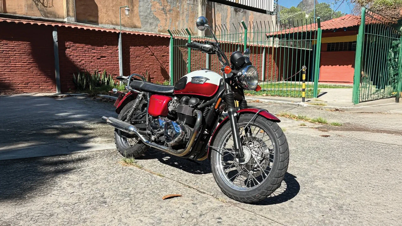 Triumph Bonneville T100