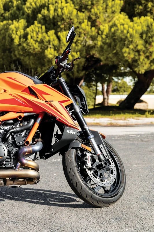 KTM 1390 Super Duke R naked motorcycle fitment 4