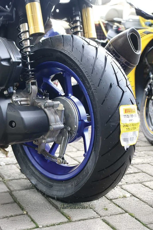 Pirelli Diablo Rosso Scooter fitment 3
