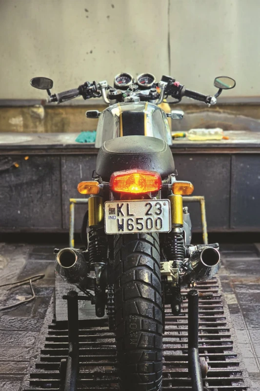 Royal Enfield Continental GT 650 fitted with premium tyres fitment 1