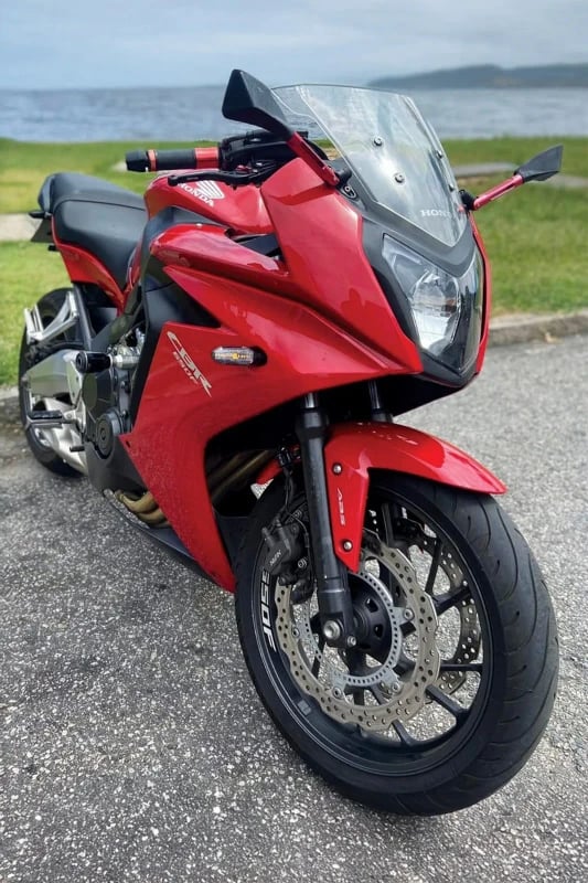 Honda CBR650F fitted with performance tyres fitment 2
