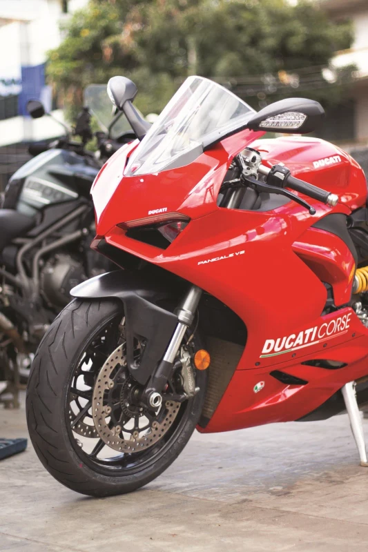 Ducati Panigale V2 rear tyre fitment 3