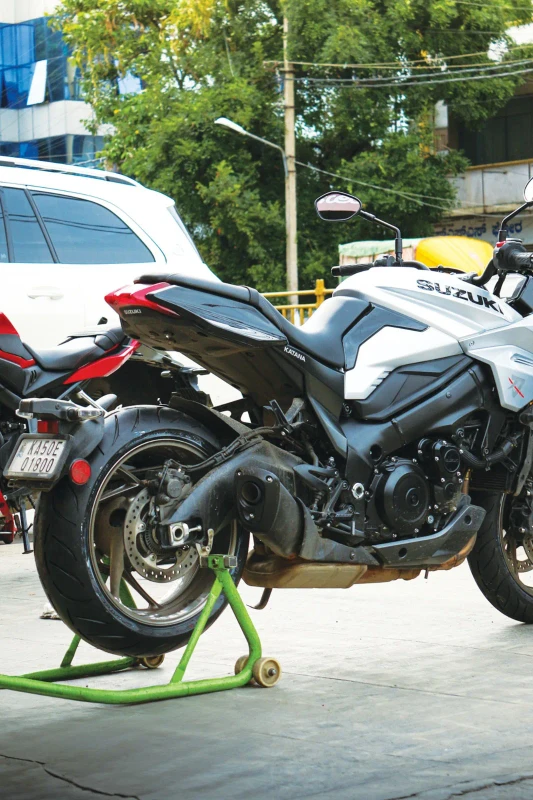 Suzuki Katana performance motorcycle fitment 4