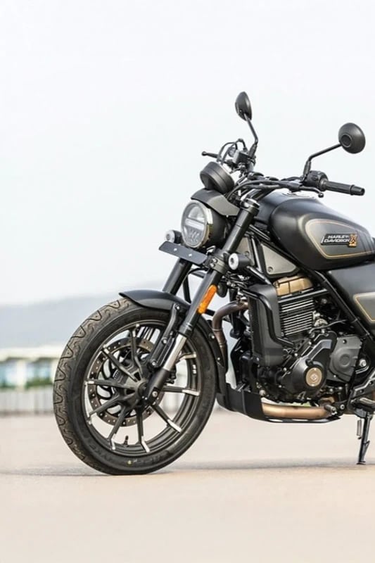 Rear tyre fitment on Harley-Davidson X440