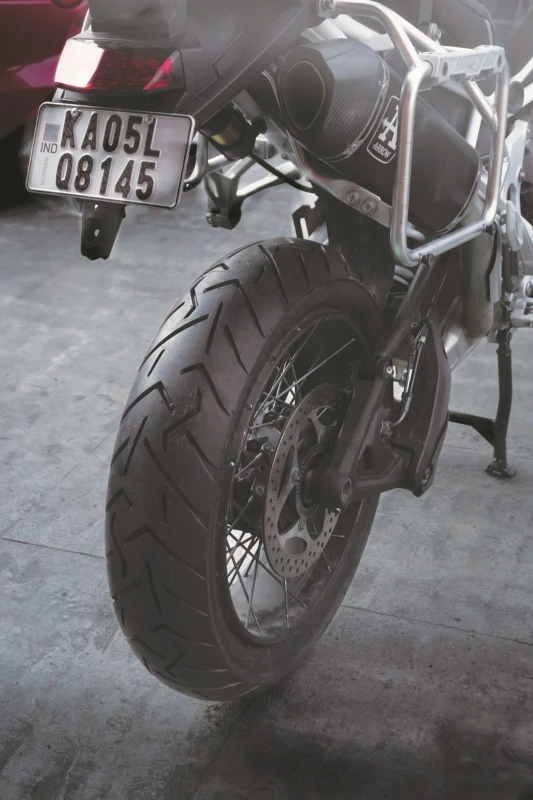 Front tyre of Triumph Tiger 900 Rally Pro fitment 2