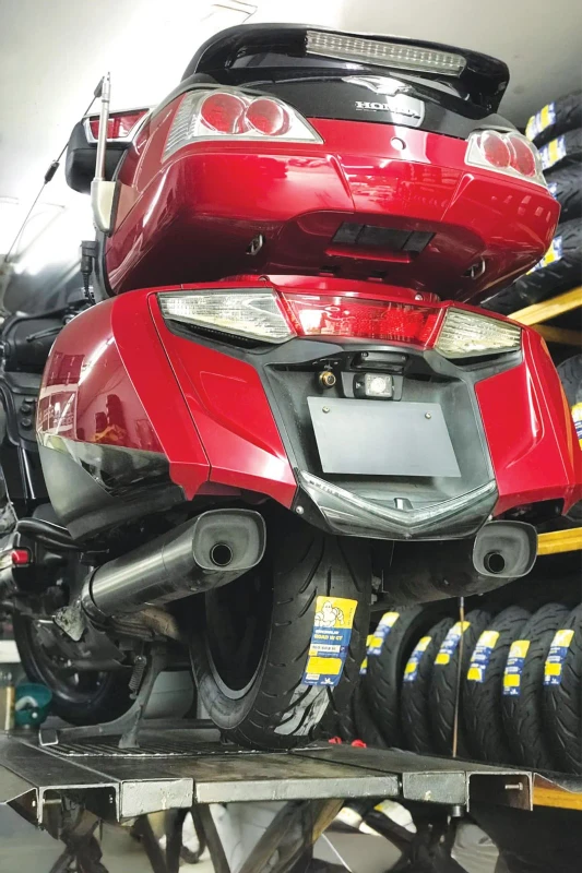 Michelin Road W GT fitment 4