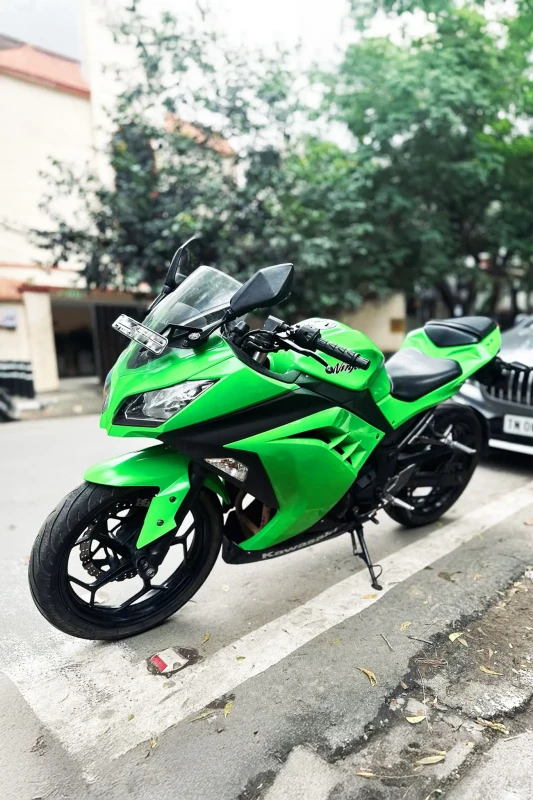 Rear tyre fitment on Kawasaki Ninja 300 fitment 3