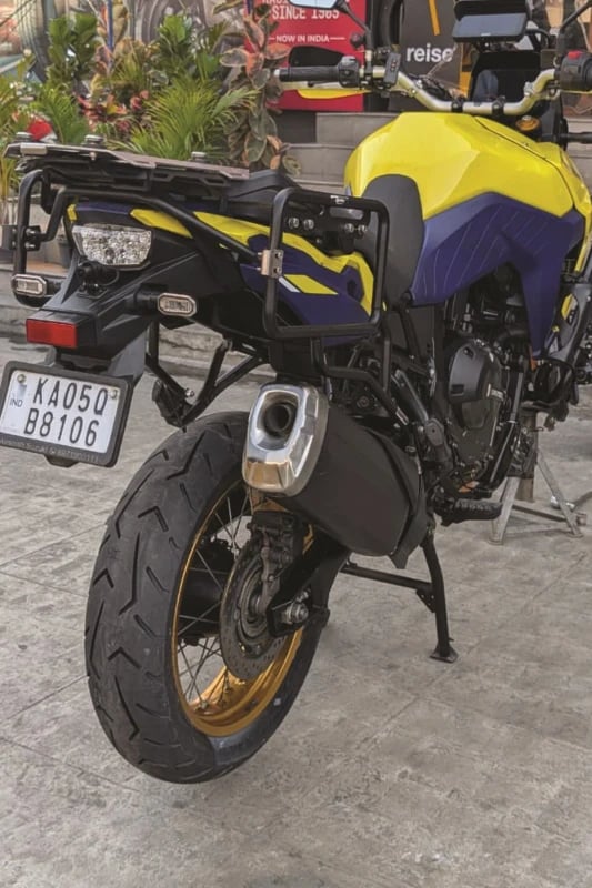 Front tyre of Suzuki V-Strom 800DE