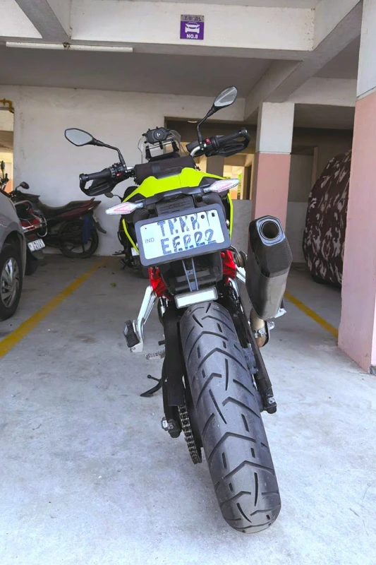Rear tyre fitment on BMW F 900 GS fitment 3